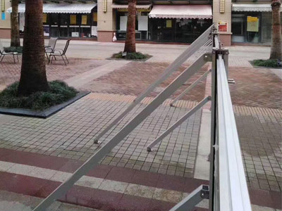 成都步行街防汛挡水板1